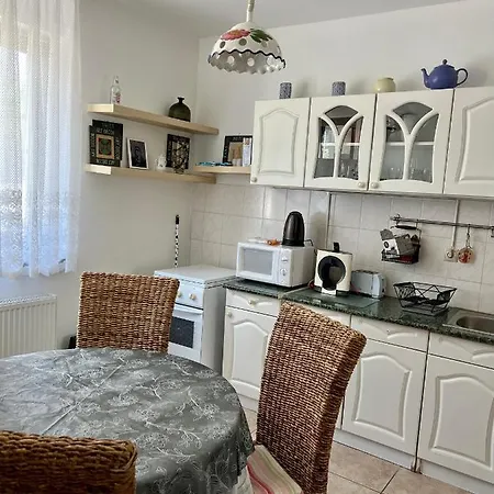Orosz Apartmanhaz Gyula Exterior photo
